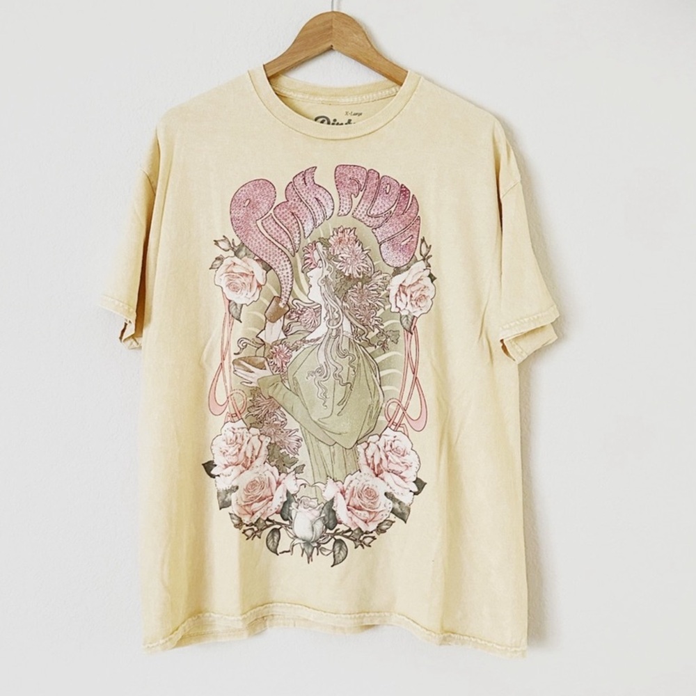 NWOT Pink Floyd Graphic Tee